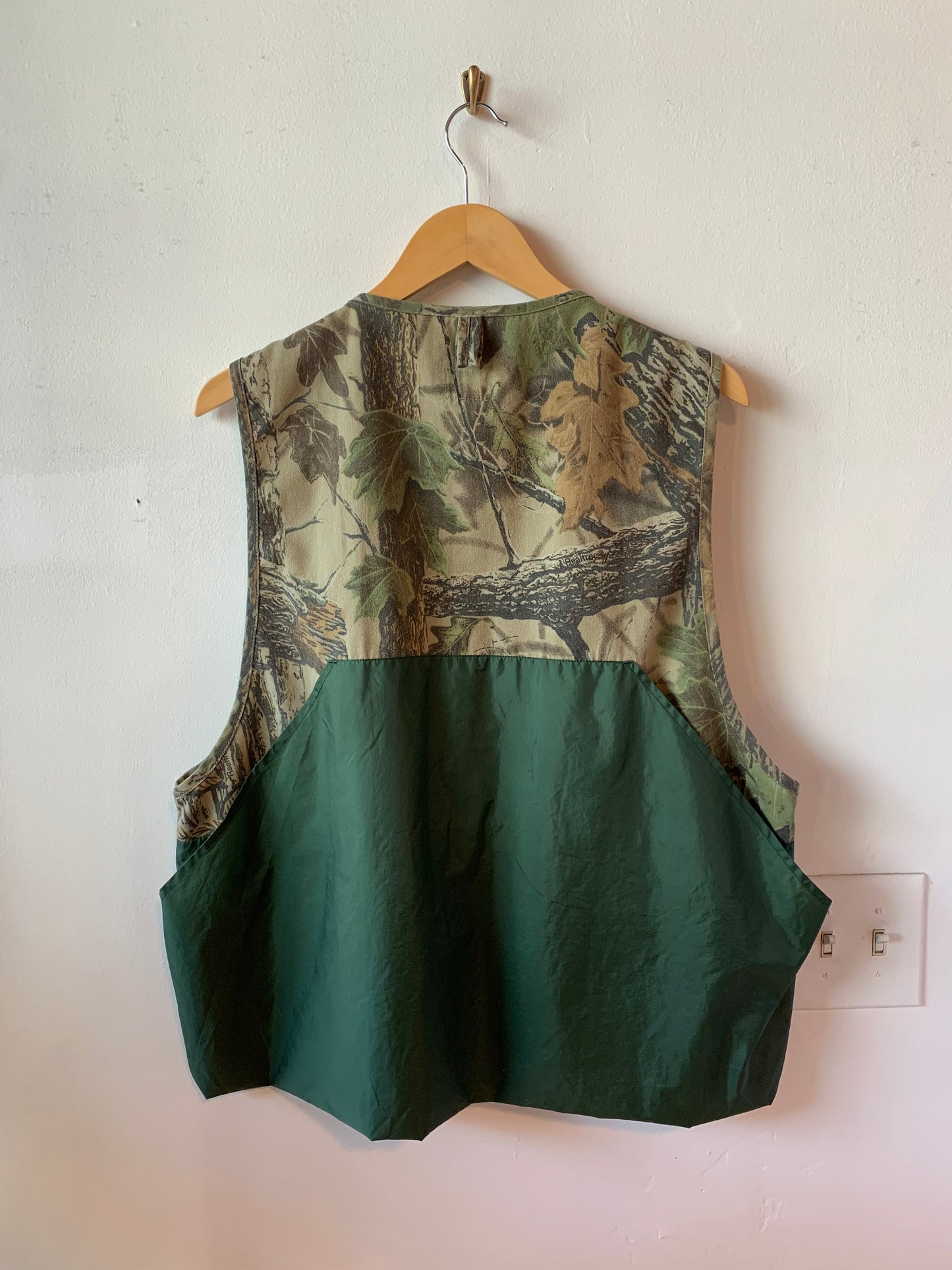 Vinatge Ozark Trail Hunting Vest