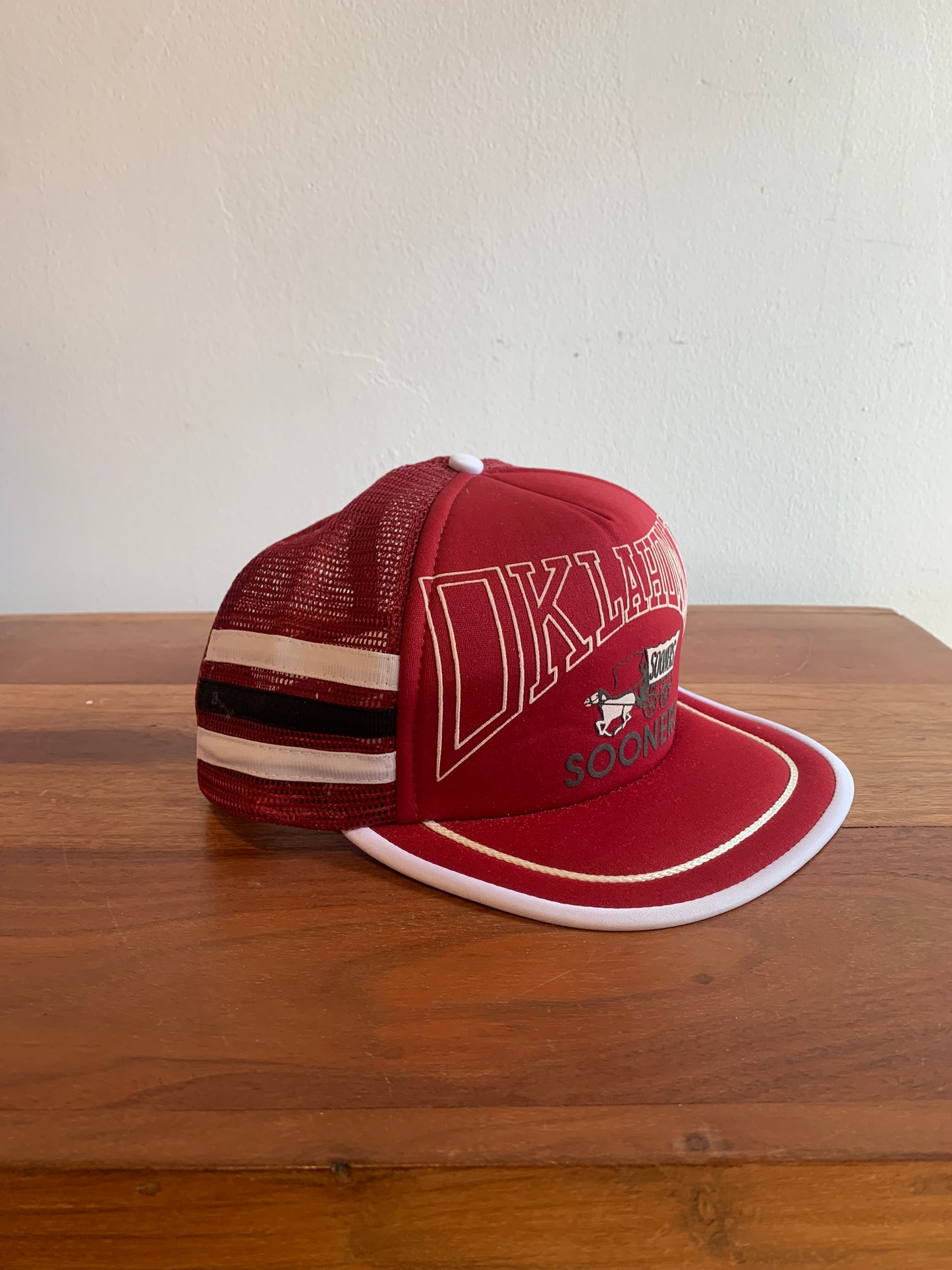 Vintage 80’s Oklahoma Sooners Trucker Hat