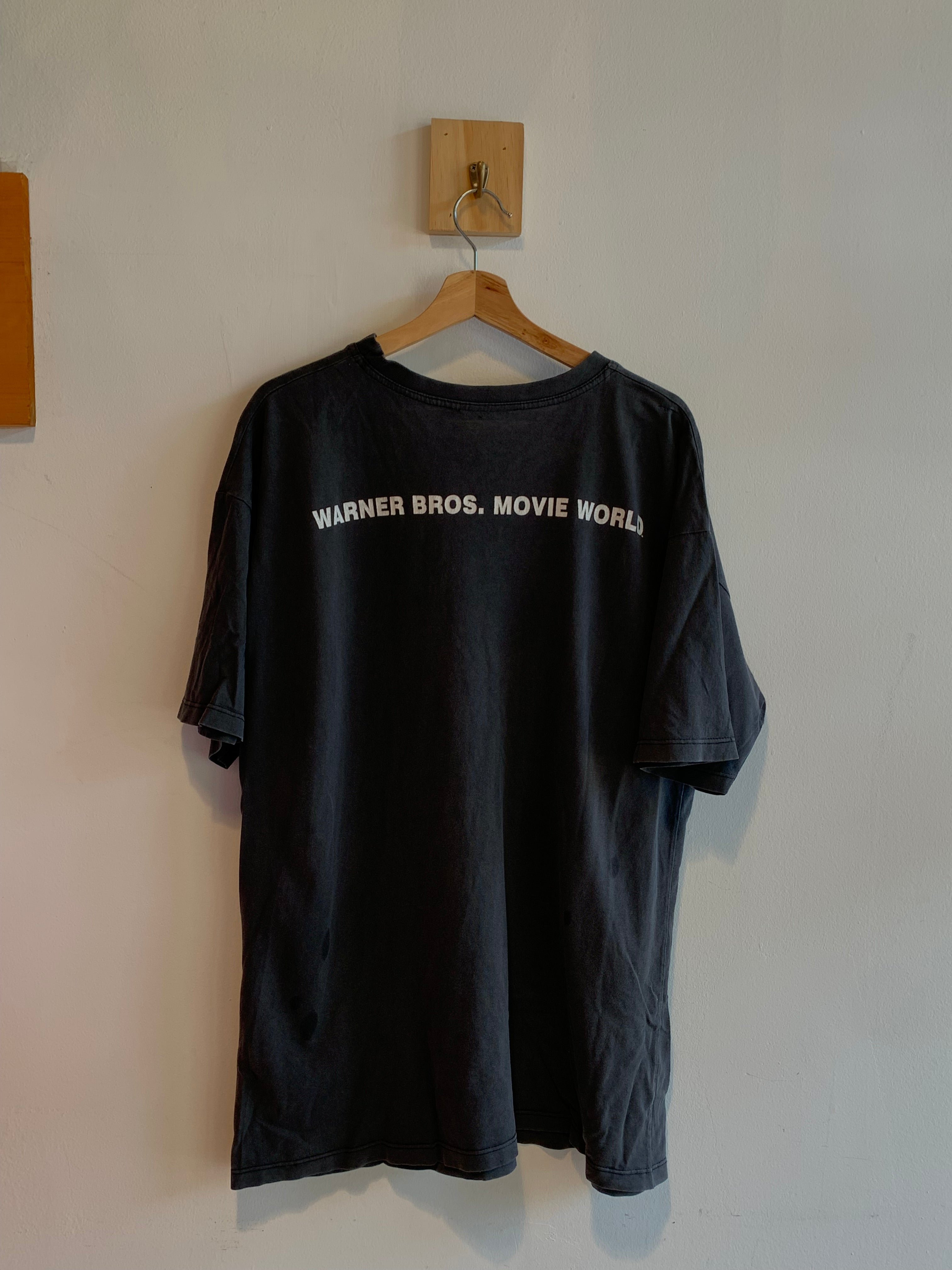 Vintage Looney Tunes “I’ve Been To Movie World Gold Coast” Tee