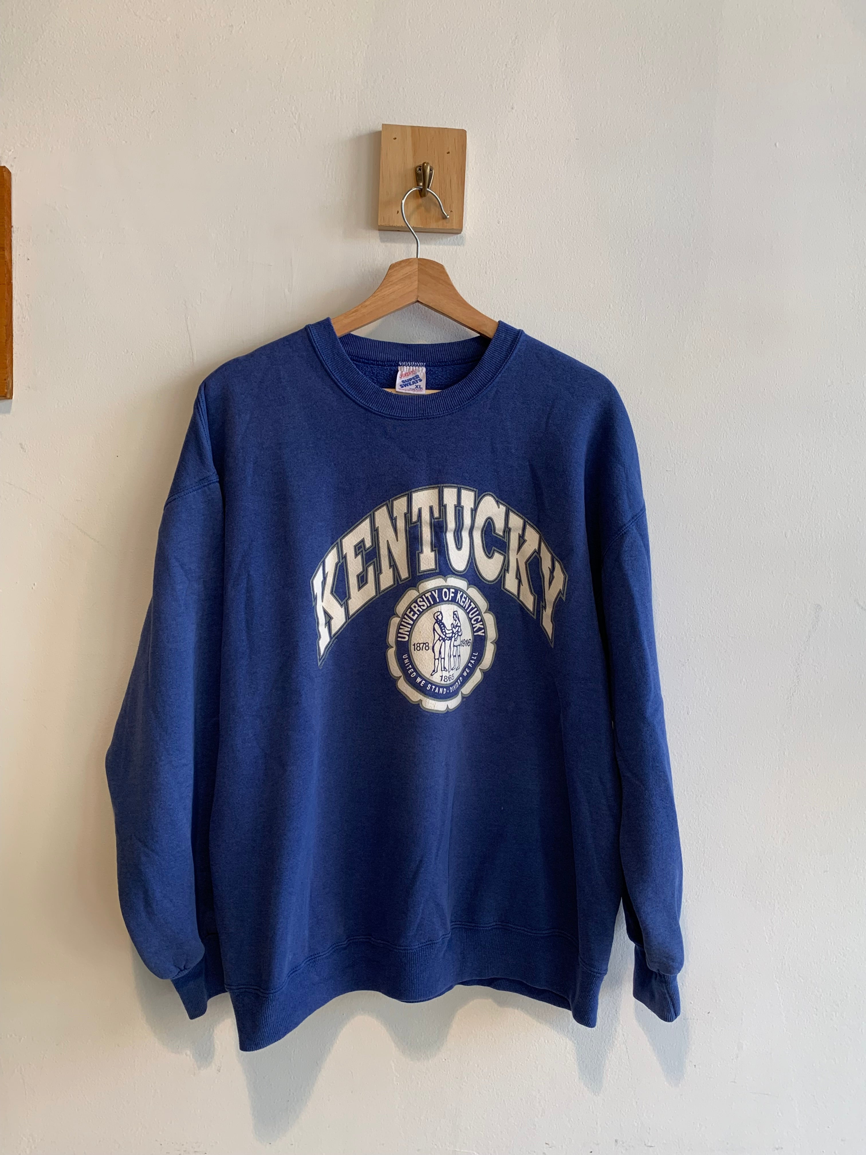 Vintage University of Kentucky Wildcats Sweatshirt