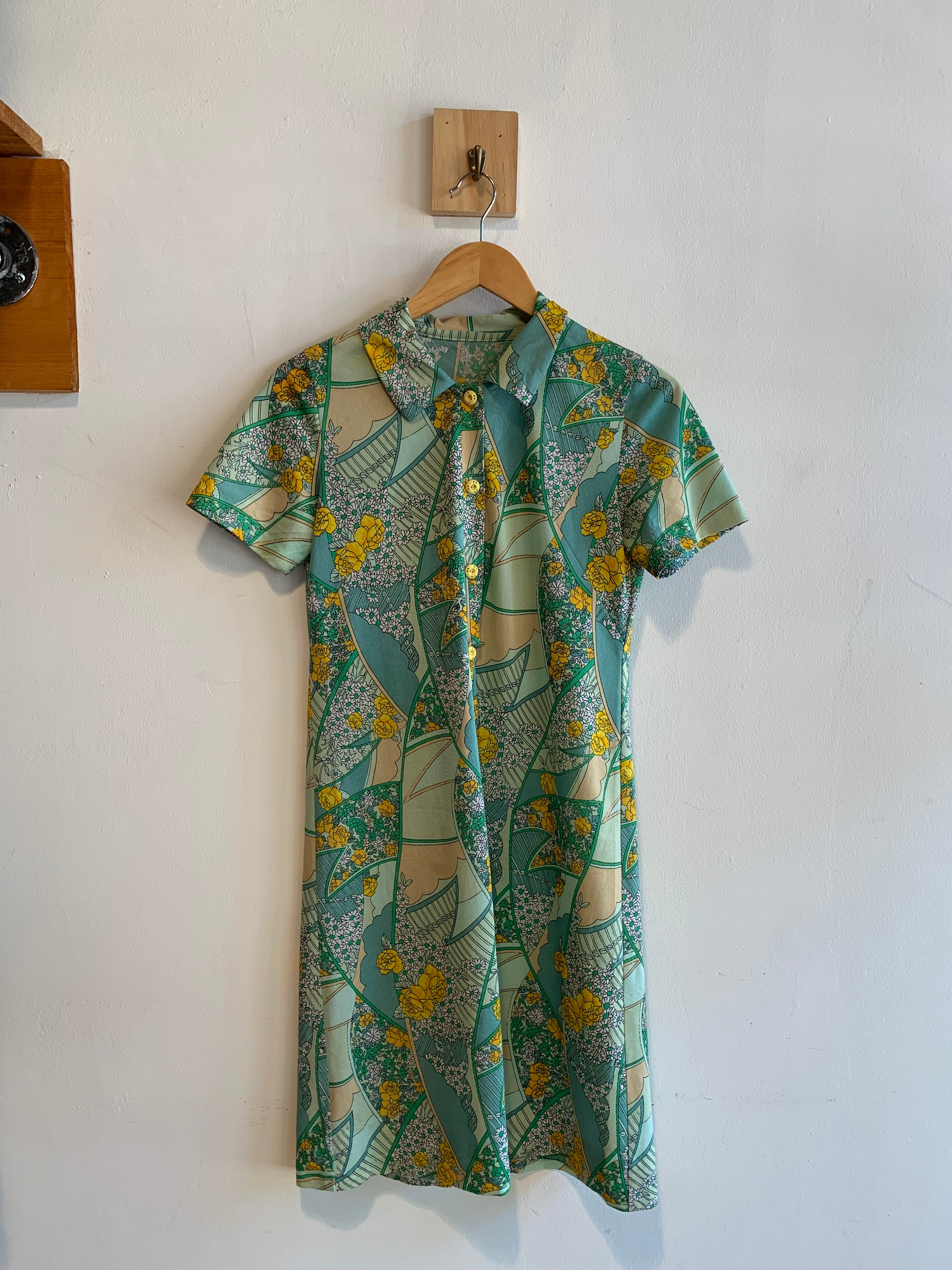 Woman’s Vintage Floral Dress