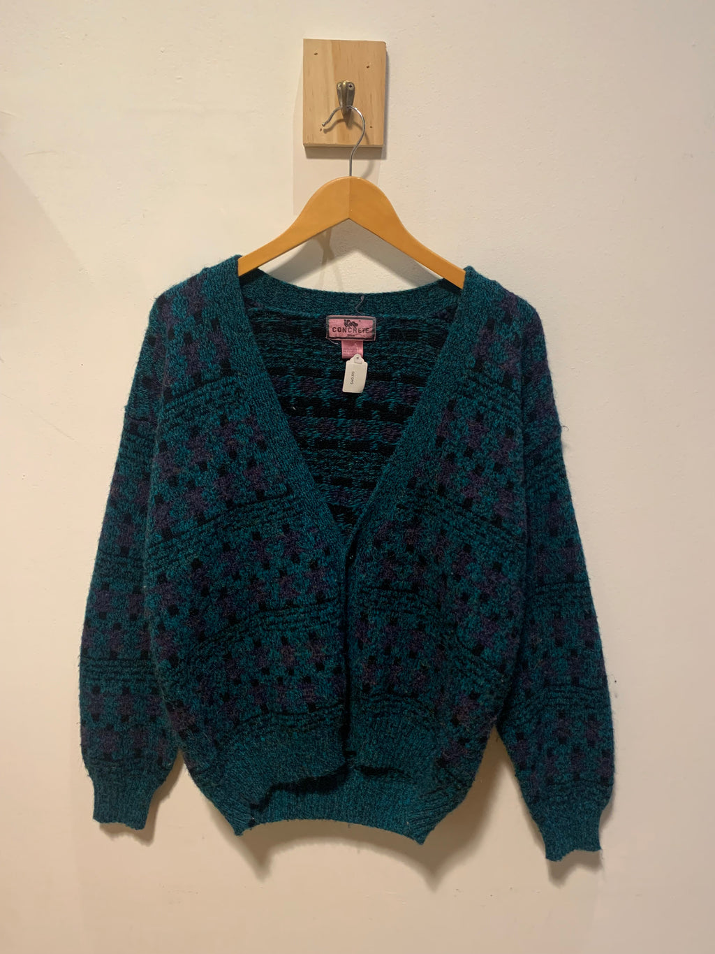 Vintage Concrete Cardagin