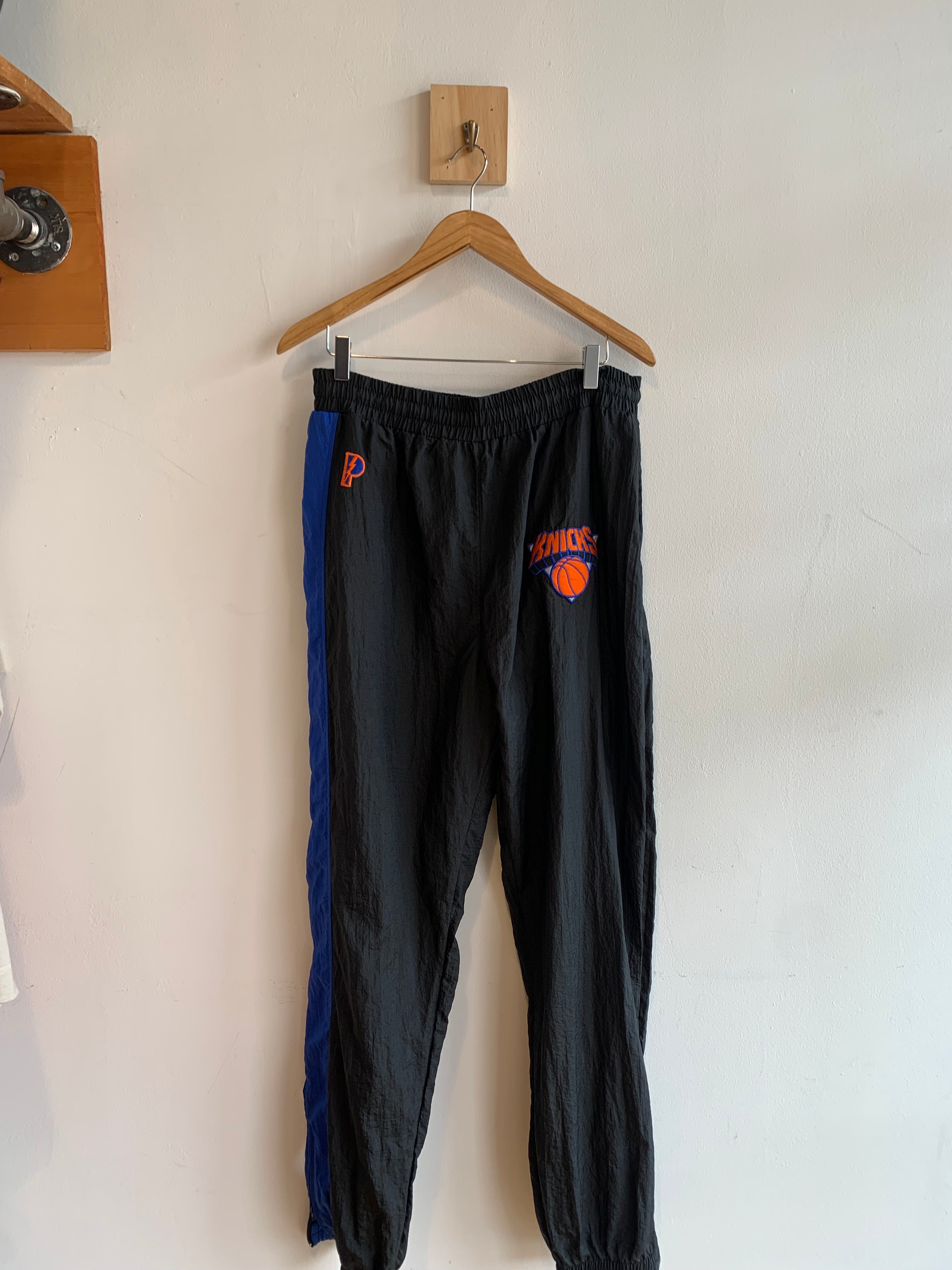 90’s New York Knicks Windbreaker Pants