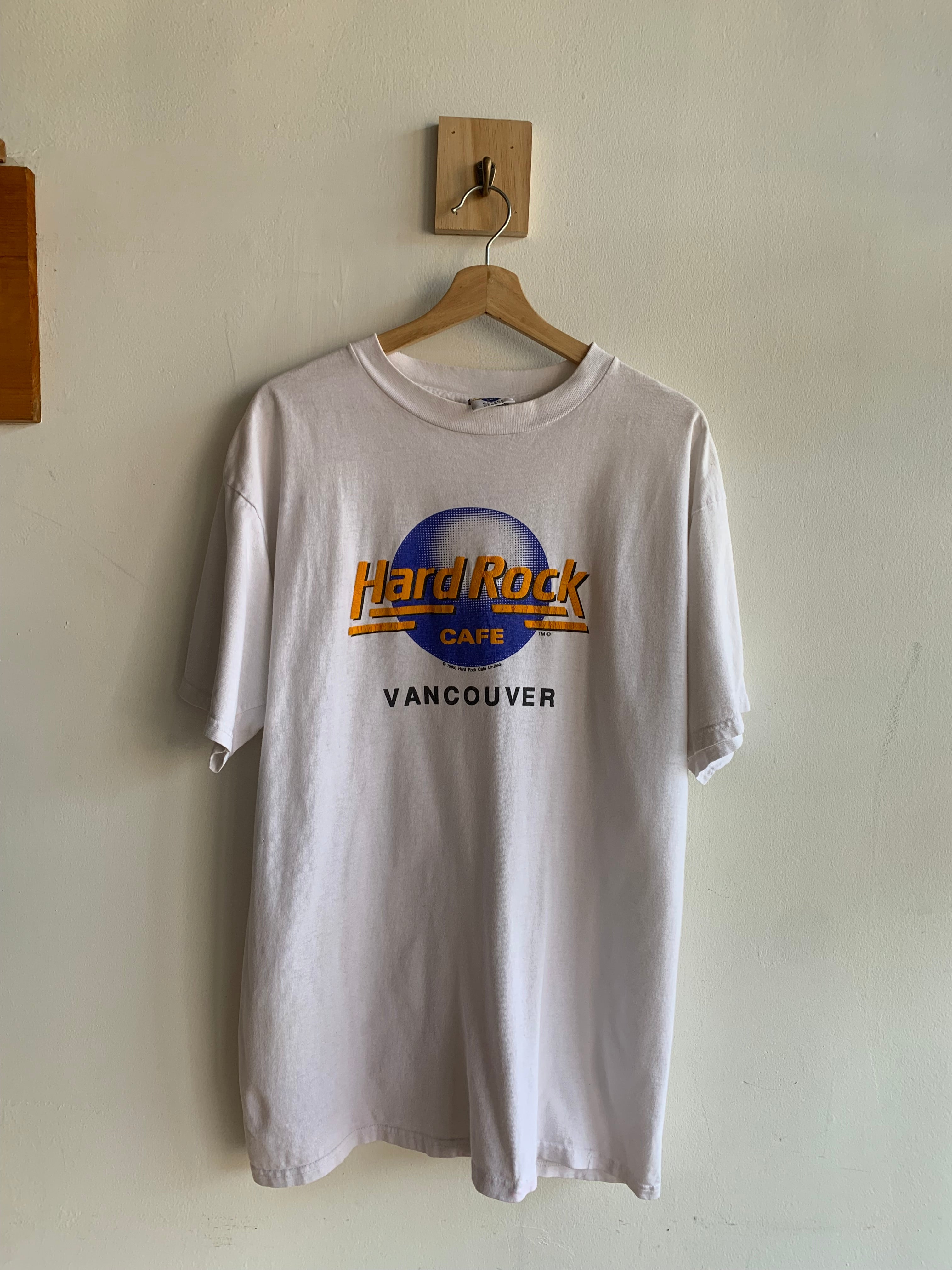 Vintage Hard Rock Cafe Vancouver T-Shirt