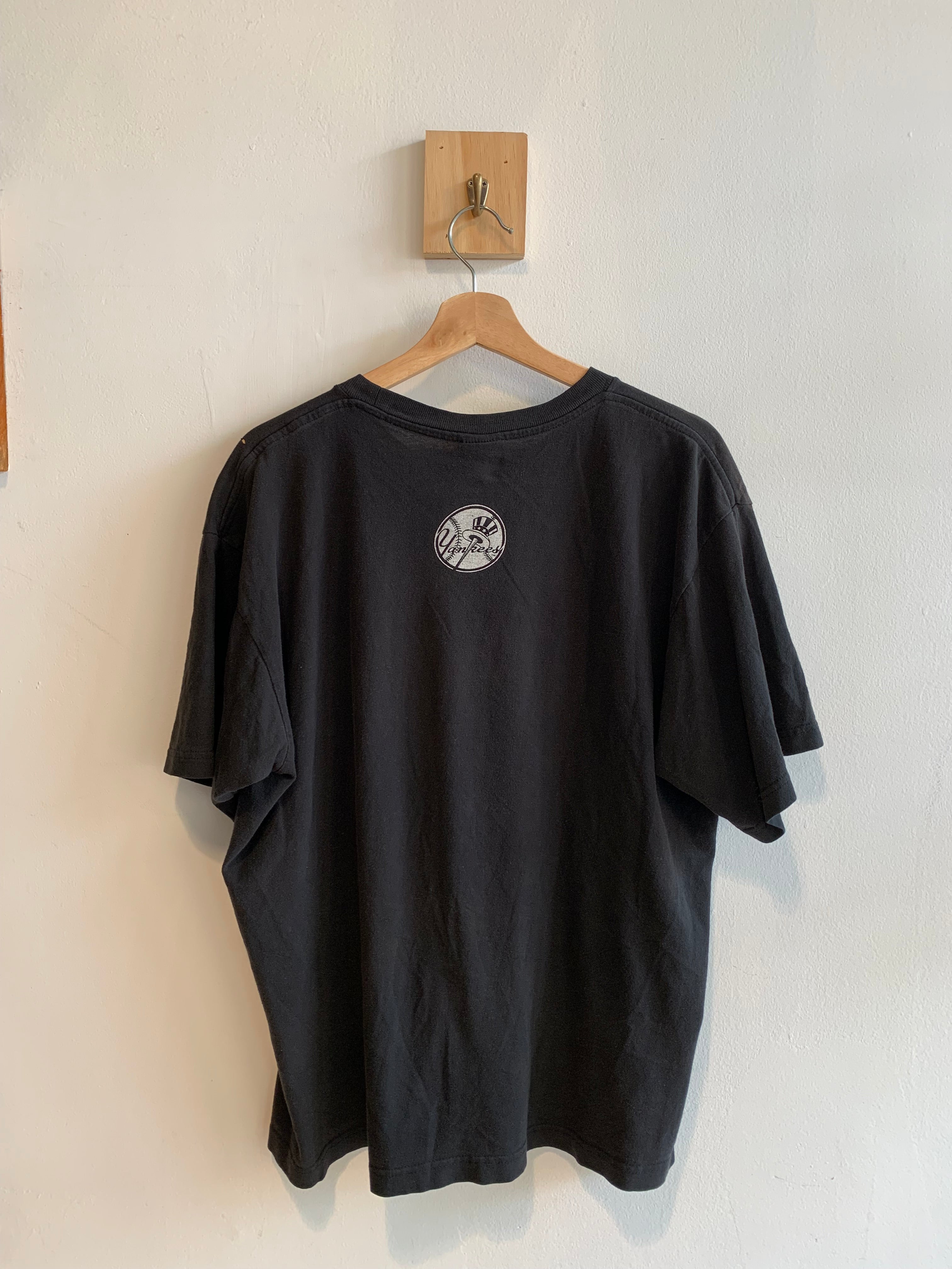 Vintage MLB New York Yankees Graphic Tee